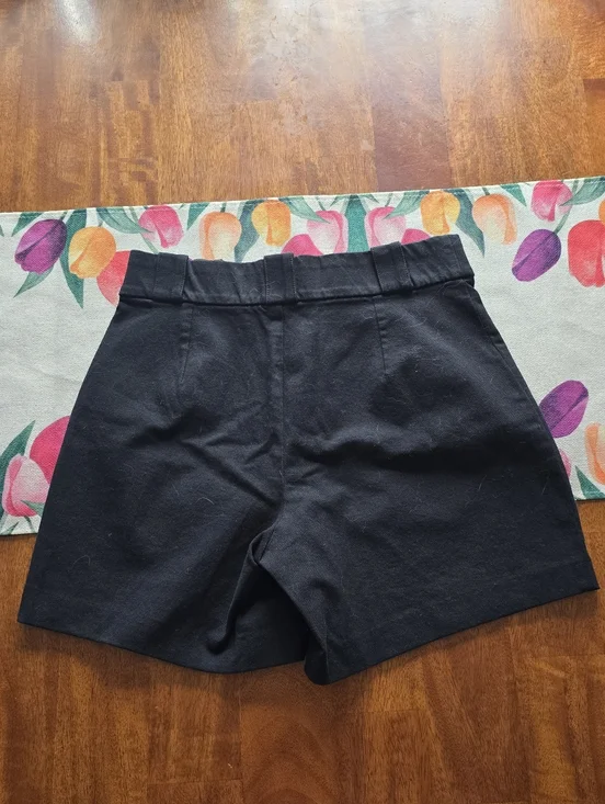 Lilly Pulitzer Black High-Waist Shorts with Gold Buttons - Picture 7 of 7